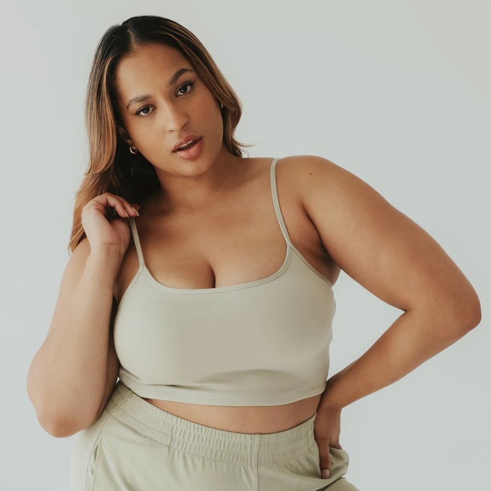 Klassy Network Basic Brami Crop in White XL